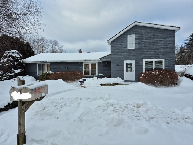 Building Photo - 55 Worthen St