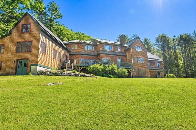 Building Photo - 662 Hurricane Rd