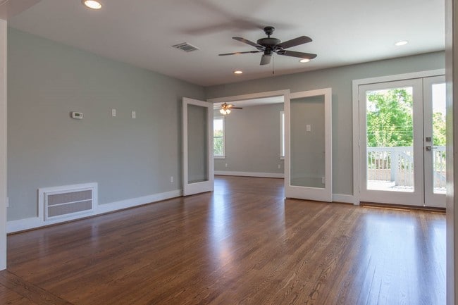 Building Photo - 3611 Murworth Dr