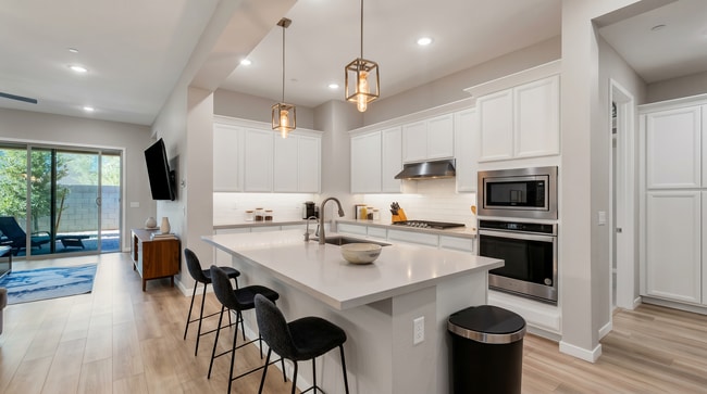 Kitchen - 14027 W Desert Flower Dr (Goodyear, AZ) Townhome