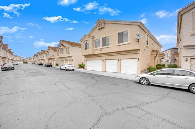Building Photo - 6404 Extreme Shear Ave