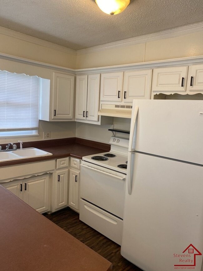 Building Photo - 540 McQuade Cir