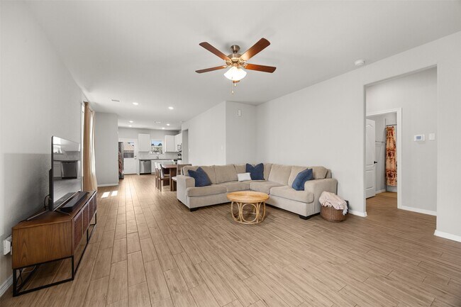 Foto del edificio - 25803 Hickory Pecan Trl