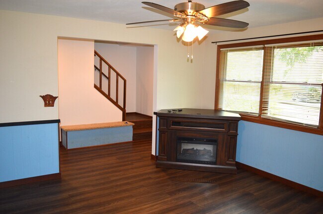 Foto del edificio - 1870 Sand Ridge Ct