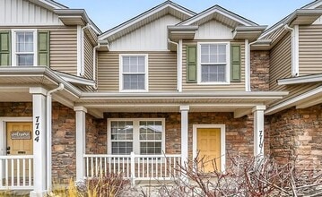 Building Photo - 7710 Sandy Springs Point