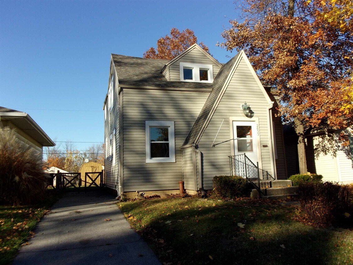 2633 Lynn Ave, Fort Wayne, IN 46805 House Rental in Fort Wayne, IN