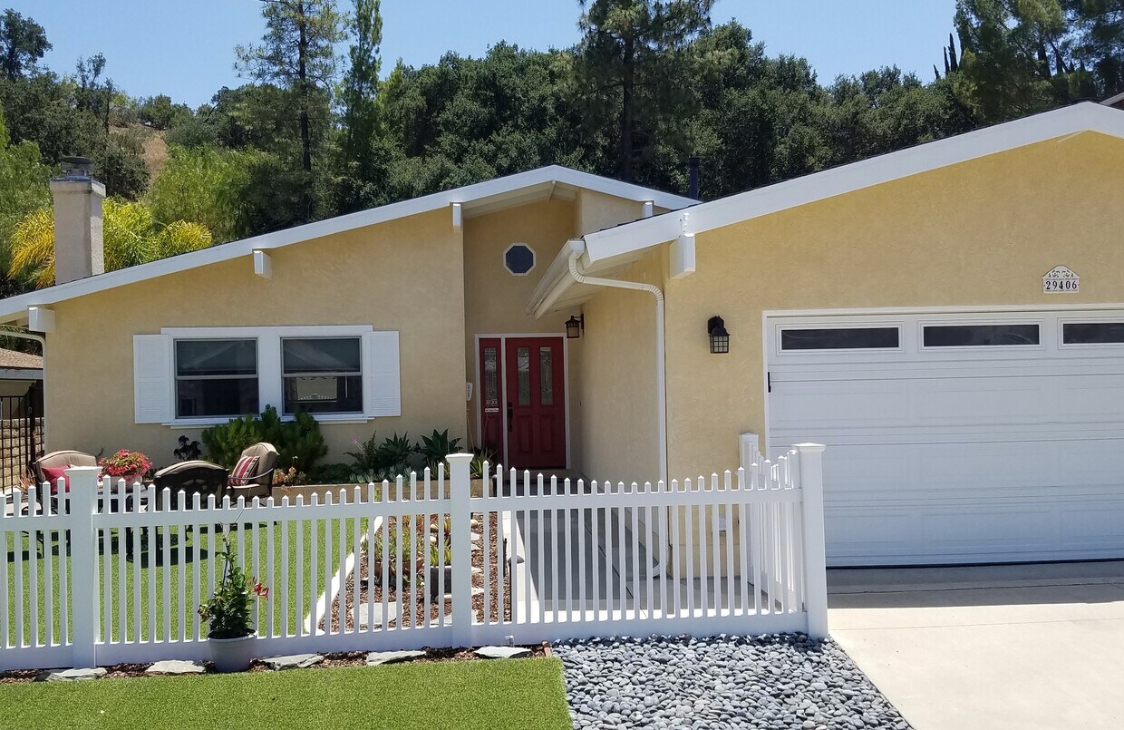 29406 Hillrise Dr, Agoura Hills, CA 91301 House for Rent in Agoura