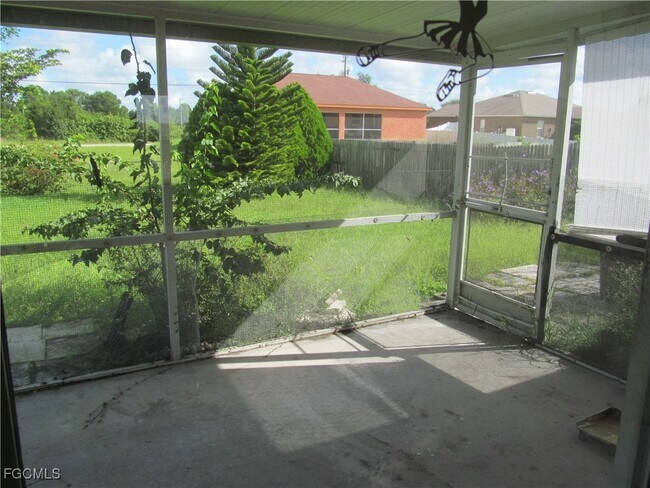 Building Photo - 3912 9th St SW