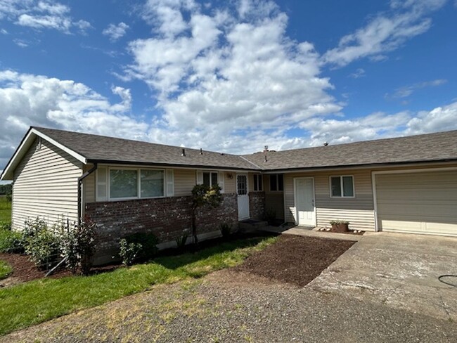 Foto del edificio - Molalla Country Home