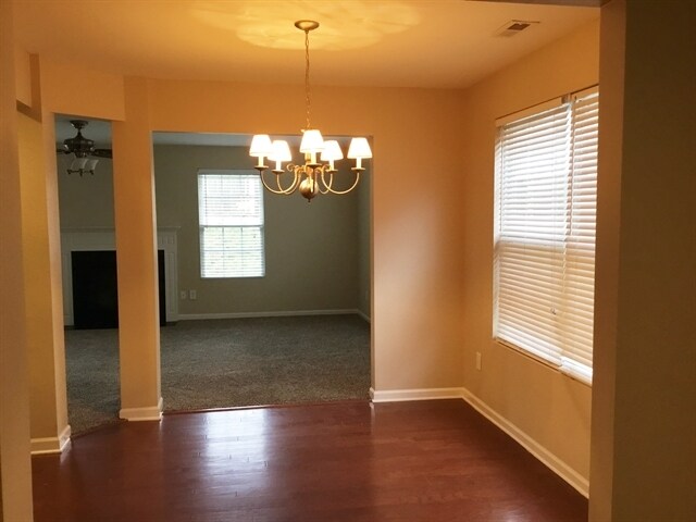 Building Photo - 3750 Horseshoe Farm Street