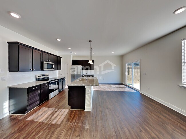Foto del edificio - 580 Summit View Lane