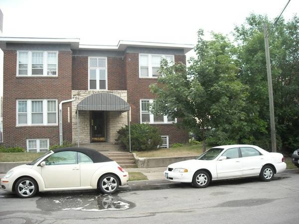 Primary Photo - 3029 Holmes Ave