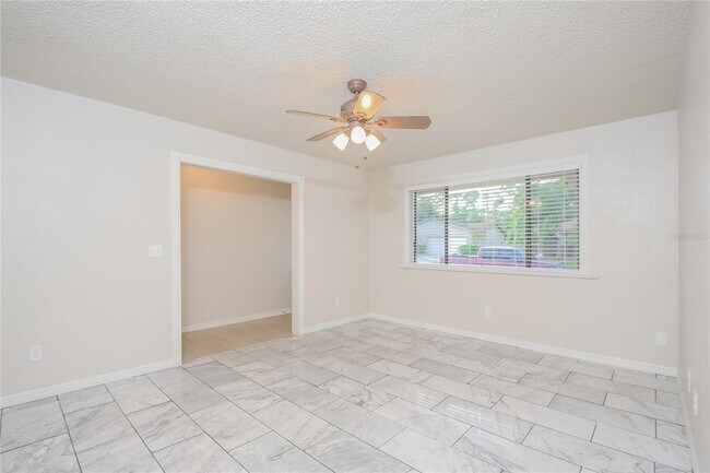 Building Photo - 115 Westwood Dr