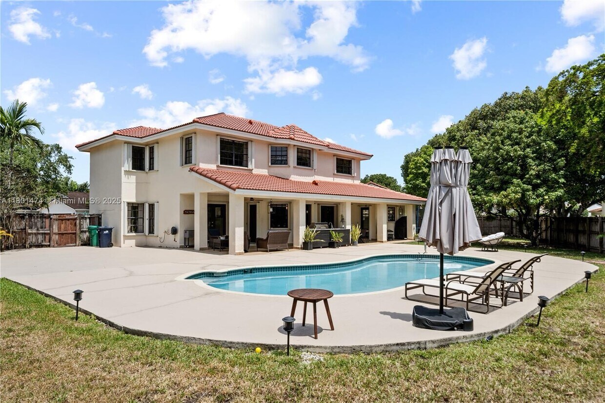 Foto principal - 4671 SW 155th Pl
