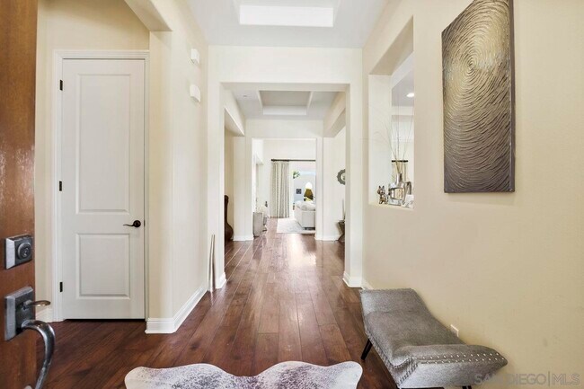 Foto del edificio - 15717 Montbury Pl