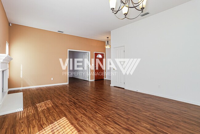 Foto del edificio - 440 Crestfield Cir