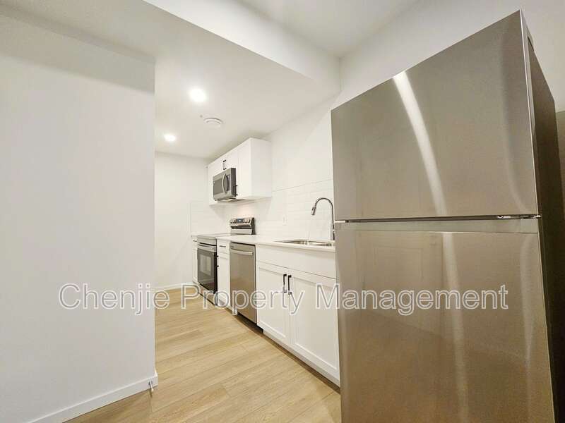 Photo principale - 3439-3169 169 St SW