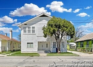 Building Photo - 827 Steves Ave
