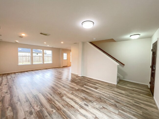 Foto del edificio - 1910 Tommy Ln