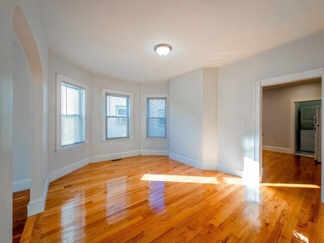 Foto del edificio - 227 Belgrade Ave