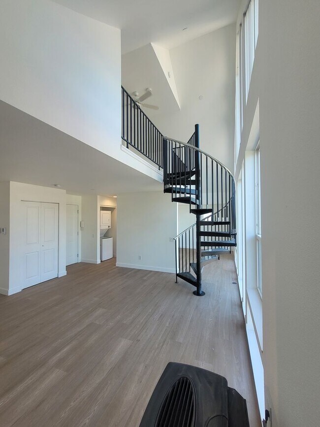 Foto del edificio - NEWLY Renovated Spacious 1 bedroom unit wi...
