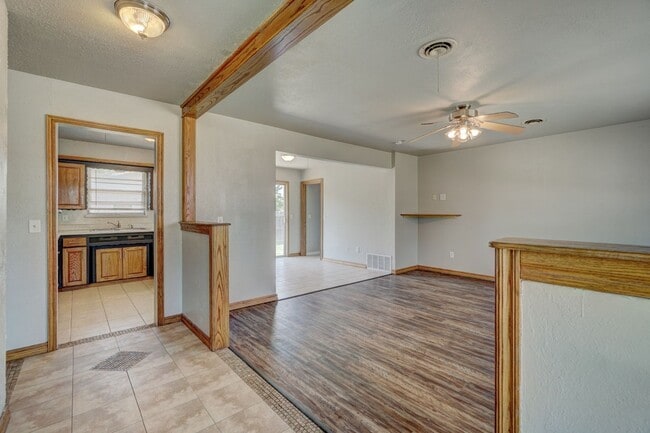 Photo - Nice 4 Bed 1.5 Baths Located near Tinker Diagonal House