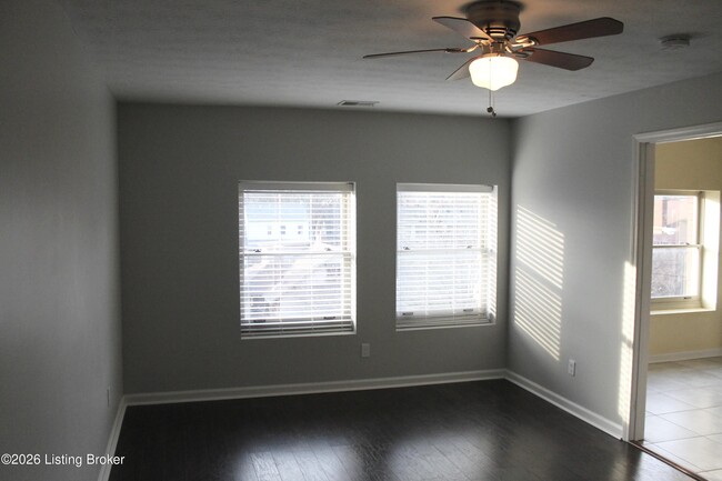 Building Photo - 1361 S Brook St