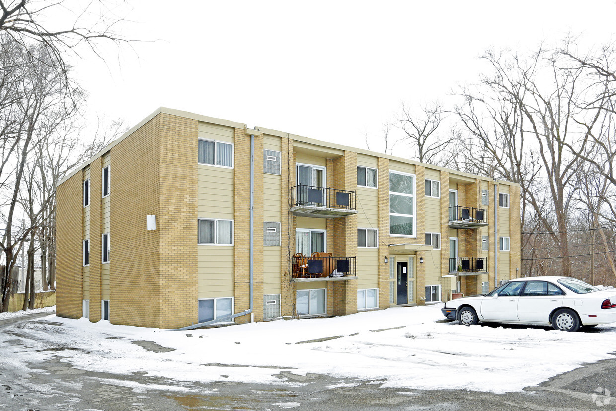 Building Photo - Woodcreek II Apartments