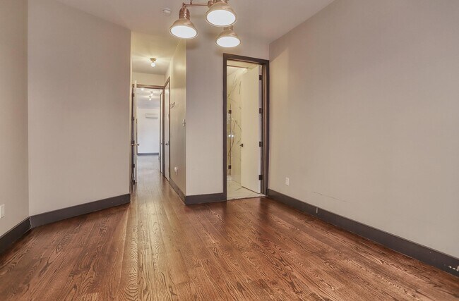 Building Photo - 43 Thorne St