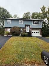 Building Photo - 30 Limerick Dr