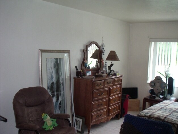 Building Photo - 922 Courtington Ln