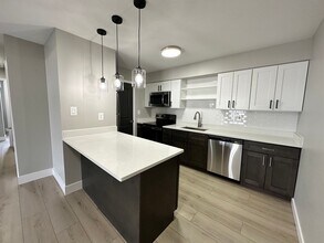 KITCHEN - Breckenridge Rockford Apartments