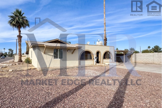 Building Photo - 4Bed/3Bath House at Broadway/Mill Ave! $399 MOVE-IN SPECIAL! Ready for Immediate Move-In! -- RV GATE