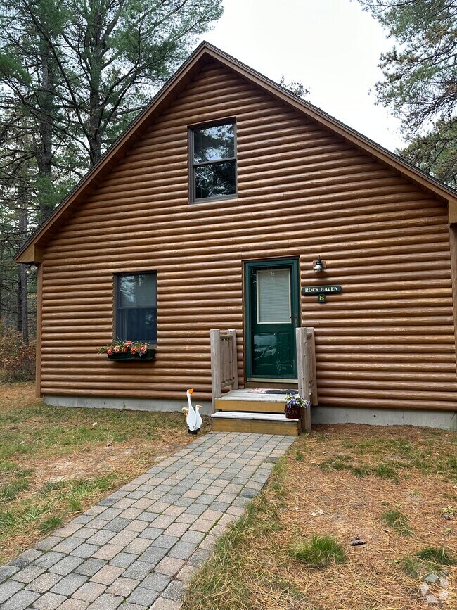 Apartments For Rent in West Newfield, ME with Hardwood Floors 2