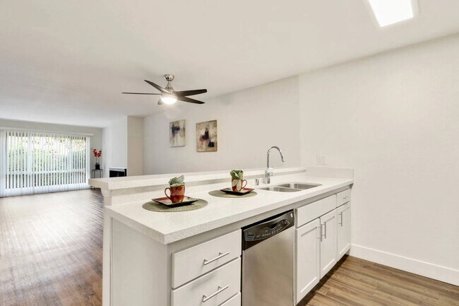 Foto del edificio - Waverly at Silverlake