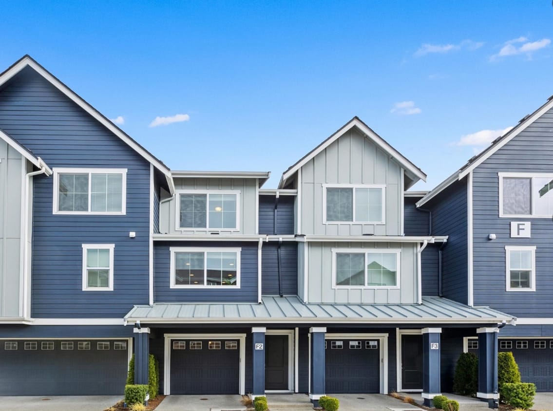Primary Photo - Stunningly Upgraded 2-Bed, 2.5-Bath Townho...