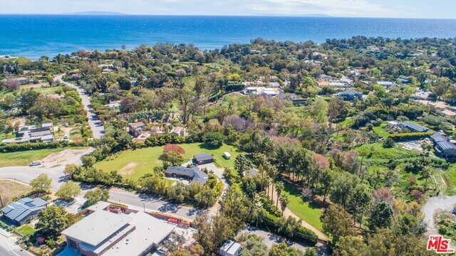 Foto principal - 6522 Wildlife Rd