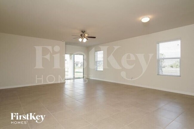 Foto del edificio - 440 NW 15th Terrace