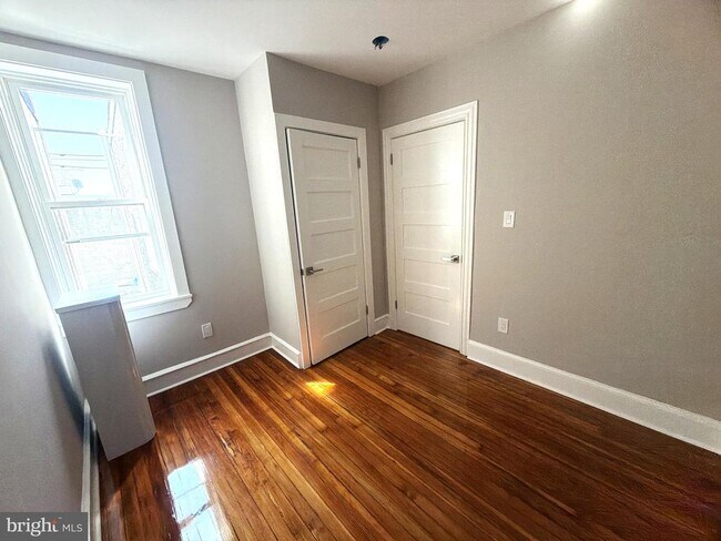 Foto del edificio - 2054 W 65th Ave