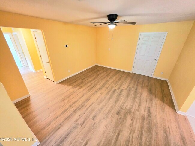 Building Photo - 4951 Dallen Lea Dr