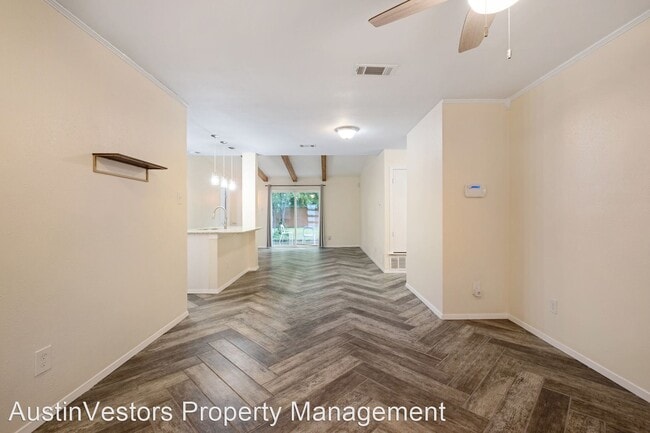 3 br, 2 bath House - 2021 Encino Cir photo'