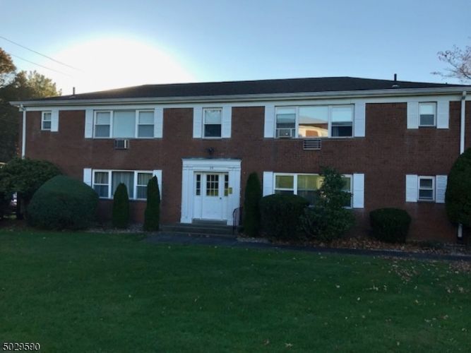 Foto principal - 25 Rolling Ridge Rd
