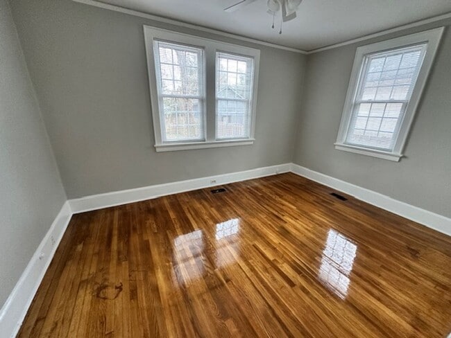 Foto del edificio - GREAT LOCATION  to DOWNTOWN AND the USC CAMPUS