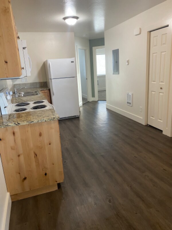 2806 Hunters Loop Unit 3, Blackfoot, ID 83221 Room for Rent in