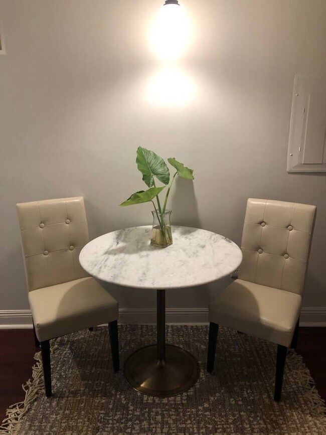 Seating for two - 7727 Maple St
