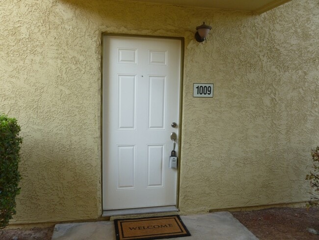 Building Photo - 7300 Pirates Cove Rd