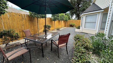 Building Photo - 4626 Green Trail Dr