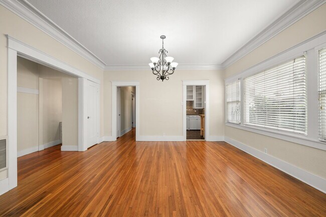 Foto del edificio - 219 Redondo Ave