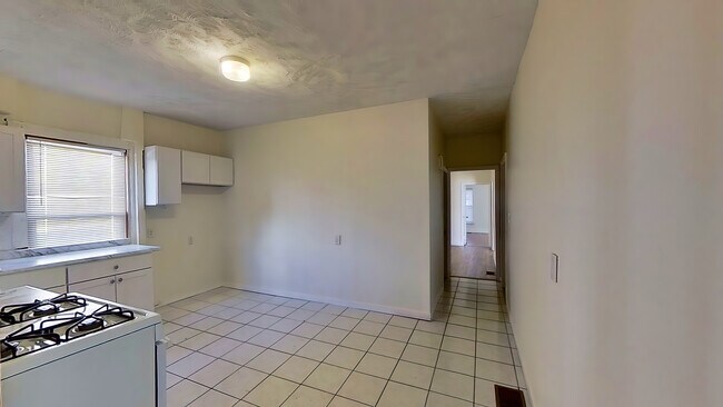 Kitchen/Hallway - 29 Glenwood Sq