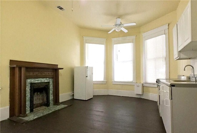 Building Photo - 122 W 36th St
